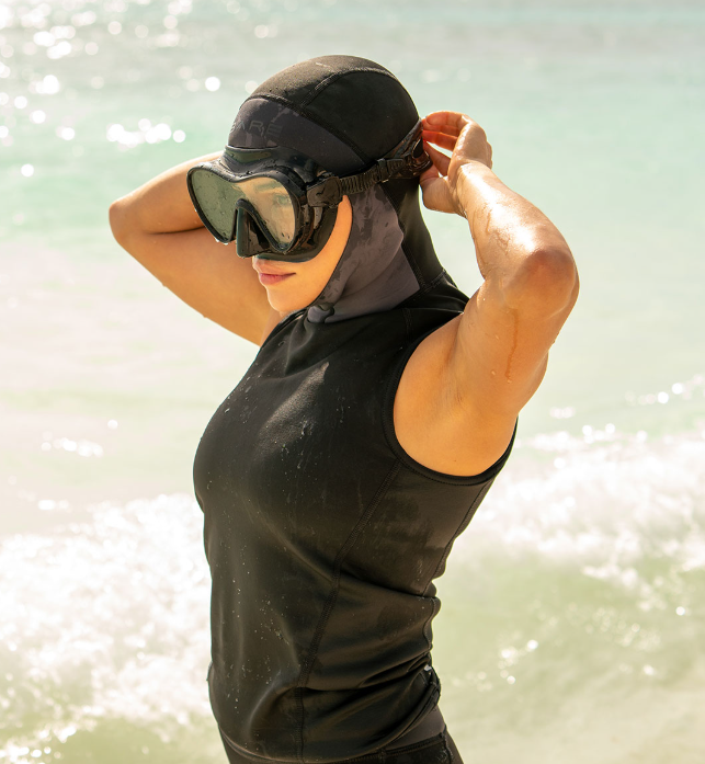 Bare ExoWear Hooded Vest - Image 9